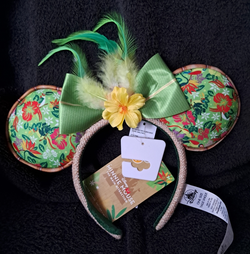 Minnie Main Attraction Tiki Birds Ears